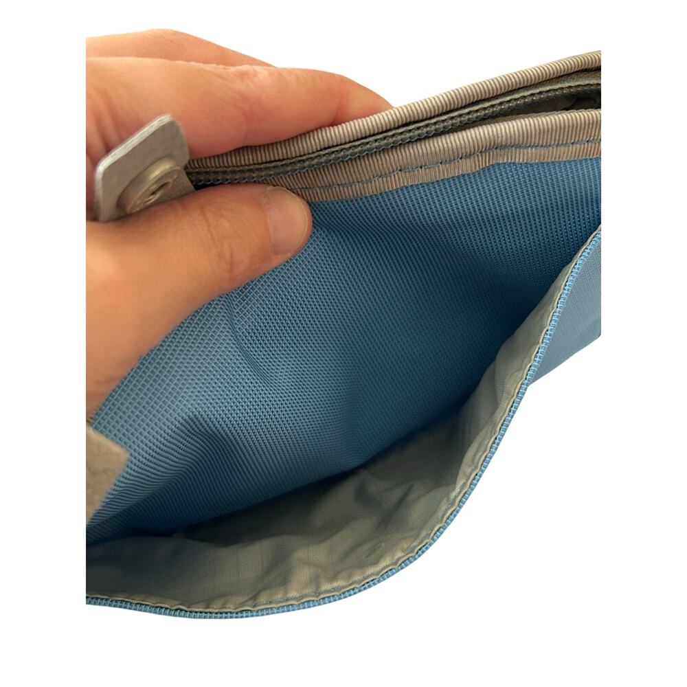 Keen blue zip cross hatch wristlet wallet clutch durable outdoor - Picture 5 of 5